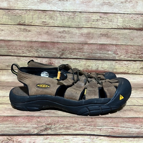 Keen Brown Leather Newport H2 Sandals main image 3